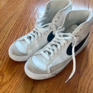 Nike Blasers women’s size 5.5